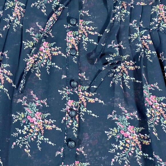 Charming Charlie | Black and Pink Floral Print Peasant Top | Large - Picture 5 of 9